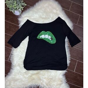 Magic Mk black/green sequins lip 3/4 sleeved blouse sz Large